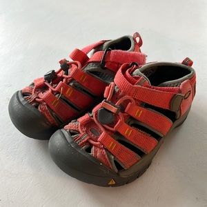 Size 11 Keen sandals